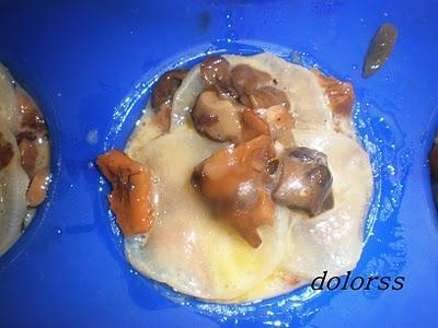 INDIVIDUALES DE NABOS Y SETAS CON SALSA DE TRUFA NEGRA