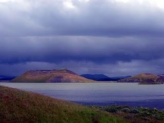 16 de agosto. Akureyri, lago Mývatn, cascada Godafoss, Dimmu Borgir, volcán Hverfell, Námaskard  y volcán Viti
