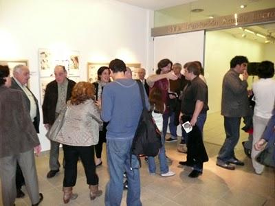 CHARLA DE OSWAL Y FOTOS DE LA MUESTRA