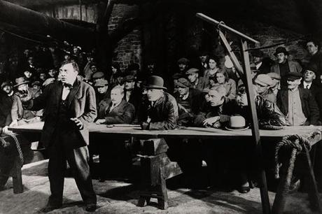 CINEFÓRUM DE SOBREMESA (porque el cine nos alimenta...)Hoy: M, el vampiro de Düsseldorf, (Fritz Lang, 1931)
