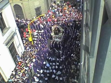 El Señor de los Milagros y la conversión El Señor de los Milagros y la conversión