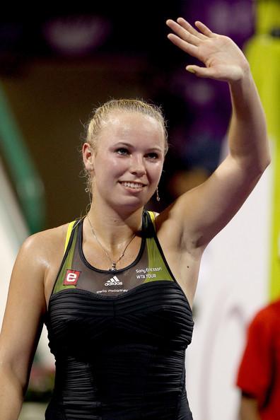 WTA Championships: Wozniacki, Zvonareva y Stosur, empezaron con triunfos