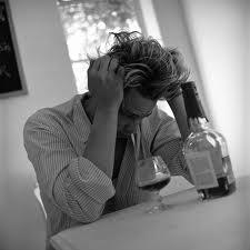 MONOGRÁFICOS: El alcoholismo: Enfermedad Universal.(1)