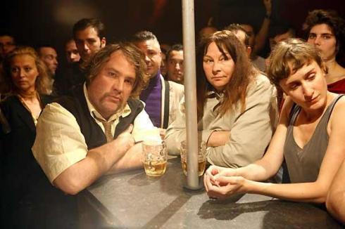 Louise-Michel, de Benoît Delépine y Gustave de Kervern