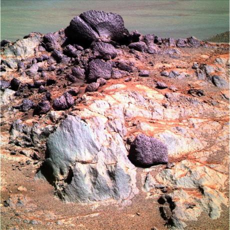 Opportunity encuentra un tipo de roca nunca visto antes en Marte