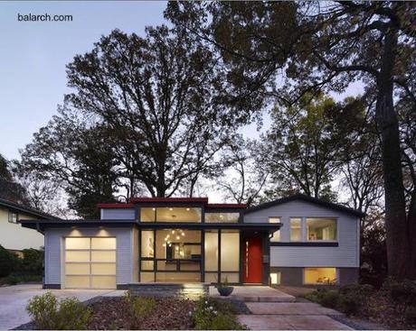 Ampliación y renovación contemporánea de una split house en Estados Unidos