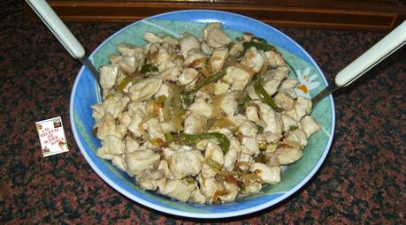 PECHUGA DE POLLO CON VERDURAS EN PIZZA PAN