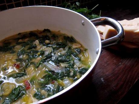 alubias-pochas-picantes-con-espinacas-