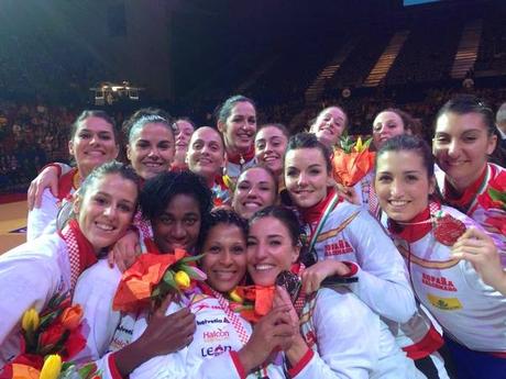 LA GOLEADA DEL BARÇA, LAS GUERRERAS Y EL PASTORCILLO DE CAMAS