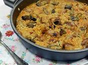 Arroz costilla, longaniza alcachofas