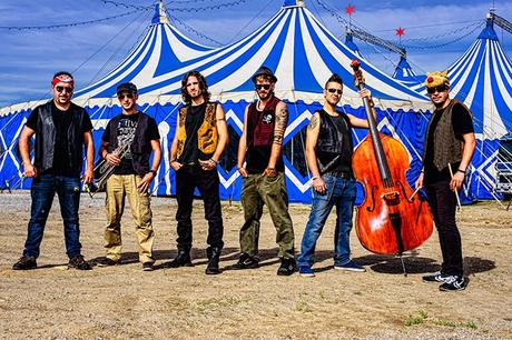 Los Vecinos del Callejón estrenan videoclip para Camina