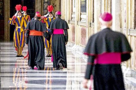 Secreto bajo las sotanas