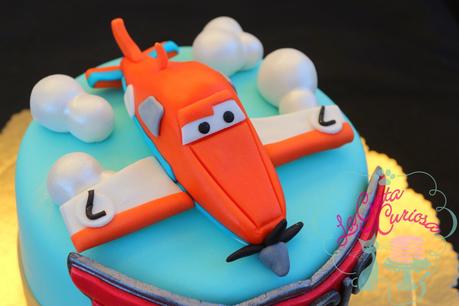 TARTA FONDANT AVIONES PARA SERGIO