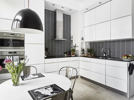 ECLECTICISMO NÓRDICO EN UN EDIFICIO DE PRINCIPIOS DEL SIGLO XX