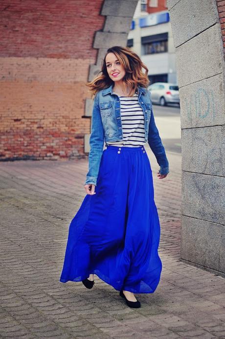 ¿AZUL Y NEGRO O BLANCO Y DORADO? ¿AZUL Y NEGRO O BLANCO Y DORADO?