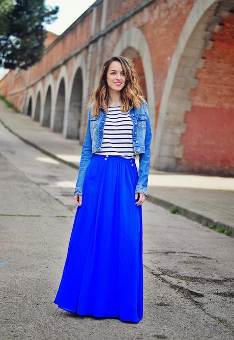 ¿AZUL Y NEGRO O BLANCO Y DORADO? ¿AZUL Y NEGRO O BLANCO Y DORADO?