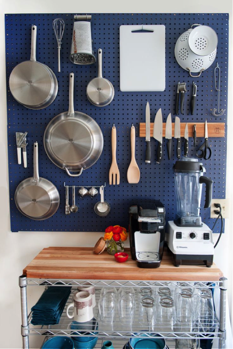 Tableros perforados; Una idea económica para organizar y decorar las cocinas. Tableros perforados; Una idea económica para organizar y decorar las cocinas.