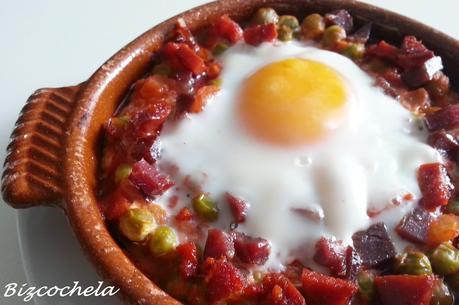 HUEVOS A LA FLAMENCA