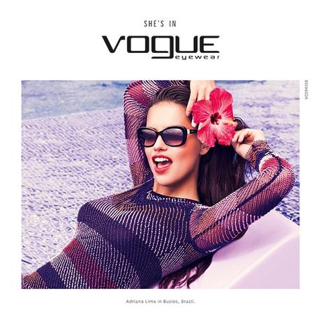 Adriana Lima imagen de Vogue Eyewear