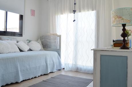 El cuarto celeste y vintage