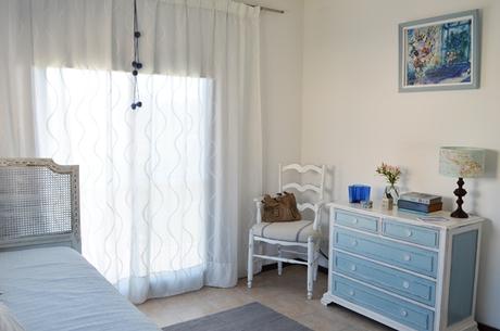 El cuarto celeste y vintage