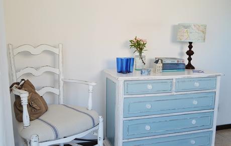 El cuarto celeste y vintage