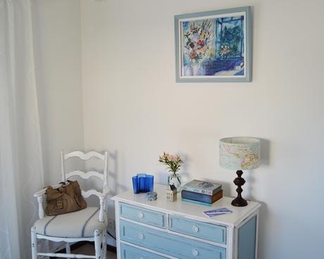 El cuarto celeste y vintage