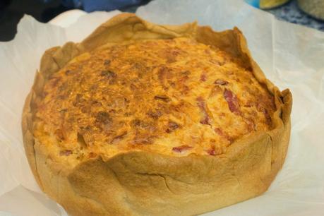 Quiché de chorizo, queso, patatas fritas y bacon Quiché de chorizo, queso, patatas fritas y bacon