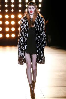 Saint Laurent sigue fiel a su estilo