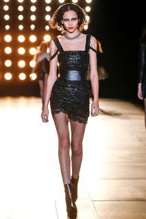 Saint Laurent sigue fiel a su estilo