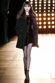 Saint Laurent sigue fiel a su estilo