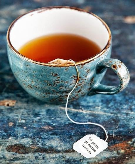 PERDONEN QUE NO ME LEVANTE...