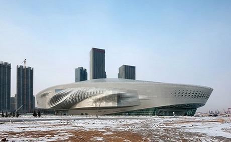 Espacialmente multifacético Dailan TECNNE