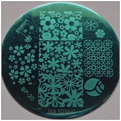 Nail Art Blue Flower