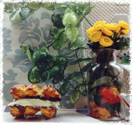 Persianas de hojaldre rellenas de crema de mantequilla Persianas de hojaldre rellenas de crema de mantequilla