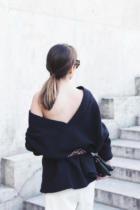 Off_The_Shoulders_Sweater-Outfit-Street_Style-PFW-Paris_Fashion_Week-6