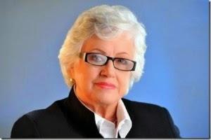 Milagros Ortiz Bosch va al Palacio y se reúne con Montalvo.