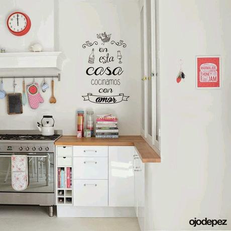 Small&LowCost Decora la cocina con vinilos
