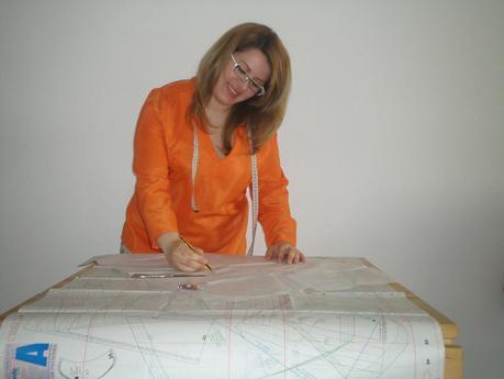 Blusa con escote en pico Blusa con escote en pico