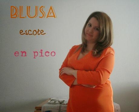 Blusa con escote en pico