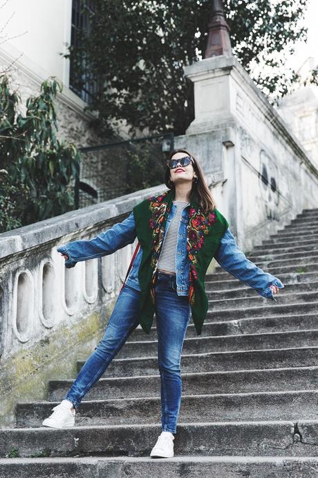 Double_Denim-Vintage_Scarf-ISabel_Marant_Sneakers-Striped_Top-PFW-Paris_Fashion_Week-Street_Style-4