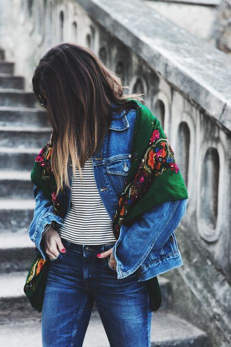 Double_Denim-Vintage_Scarf-ISabel_Marant_Sneakers-Striped_Top-PFW-Paris_Fashion_Week-Street_Style-24