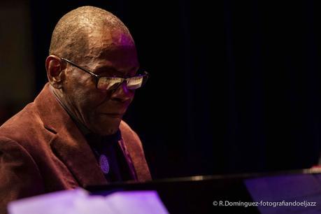 © R.Domínguez - George Cables & Javier Colina