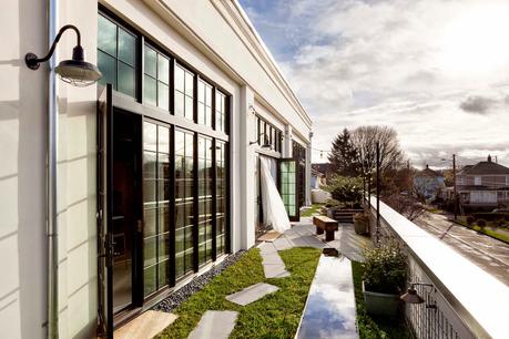 De Edificio Industrial a Vivienda de Lujo