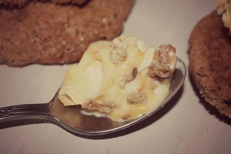 HELADO DE PLATANO CON CHIPS Y MANGO