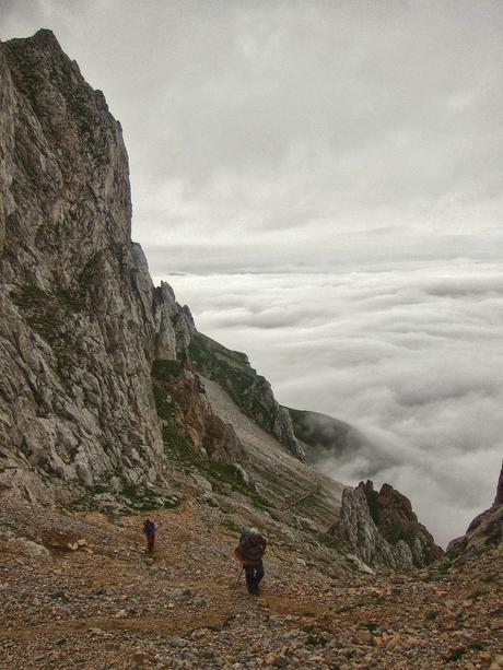 LA CABRA BLANCA DESDE VEGABAÑO