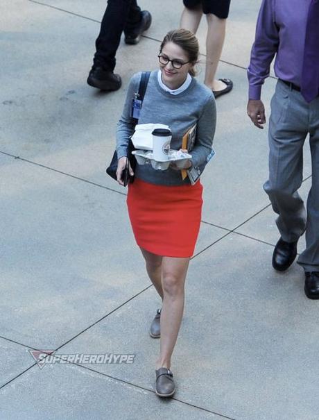 #MelissaBenoist como #KaraDanvers, en #Supergirl, y posible crossover con Arrow