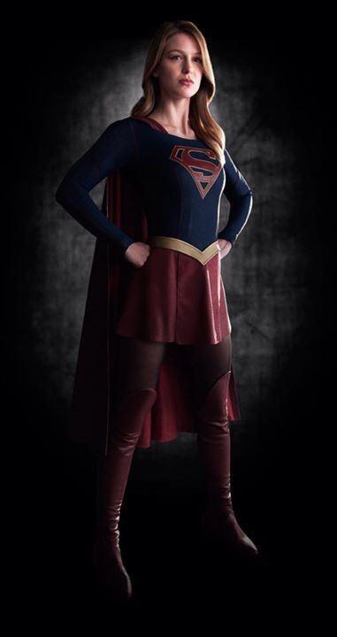 #MelissaBenoist como #KaraDanvers, en #Supergirl, y posible crossover con Arrow