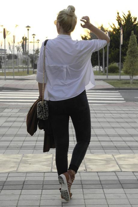 CROPPED SHIRT