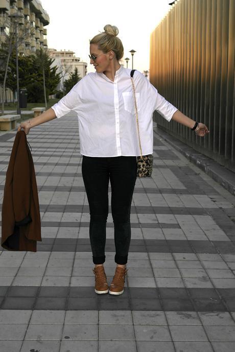 CROPPED SHIRT
